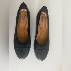 Women's Clark’s collection Black Leather Ballet Flats sz 9 1/2